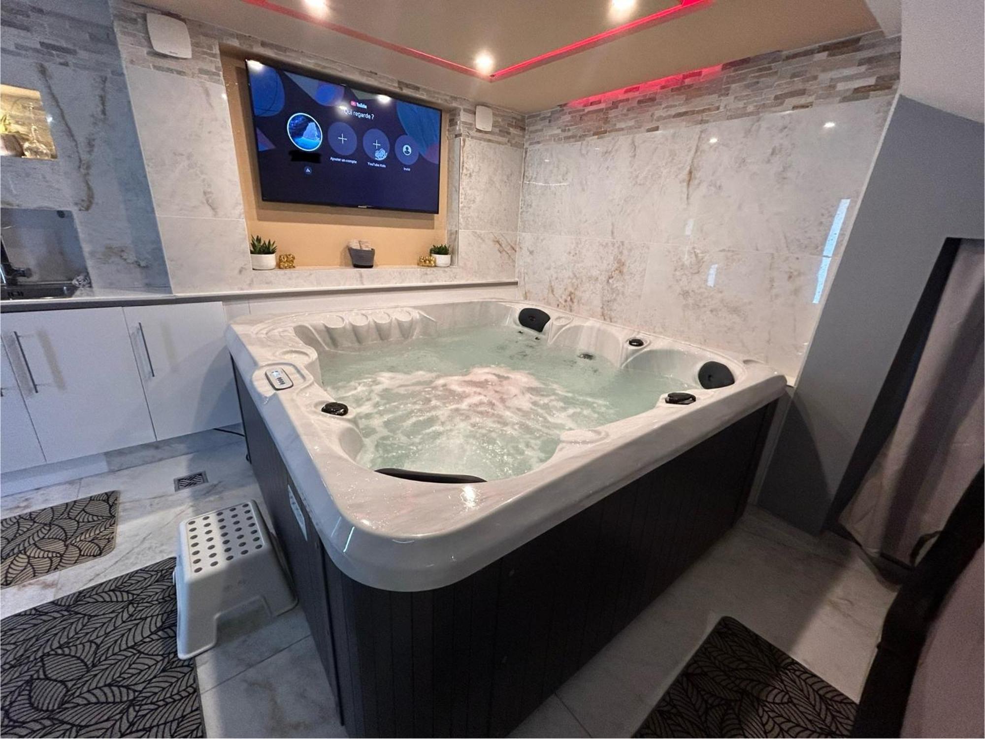 Spa Jacuzzi Moon White Vaudherland Kültér fotó